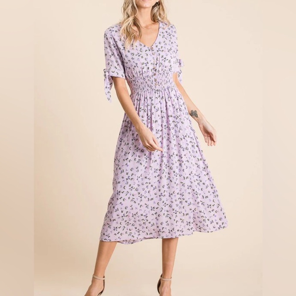 Reborn J lavender floral tie sleeve dress NWOT